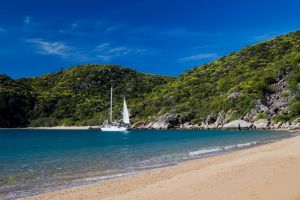 Full-Day Adventure Sailing Experience Circumnavigate Magnetic Island - Accommodation Directory